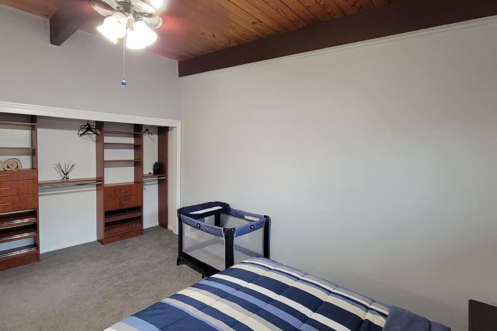 Entire One Bedroom Apartment Annandale Bagian luar foto