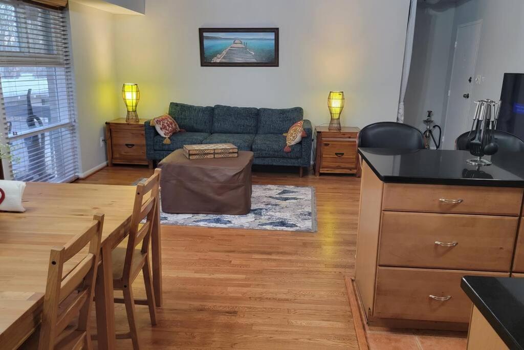 Entire One Bedroom Apartment Annandale Bagian luar foto