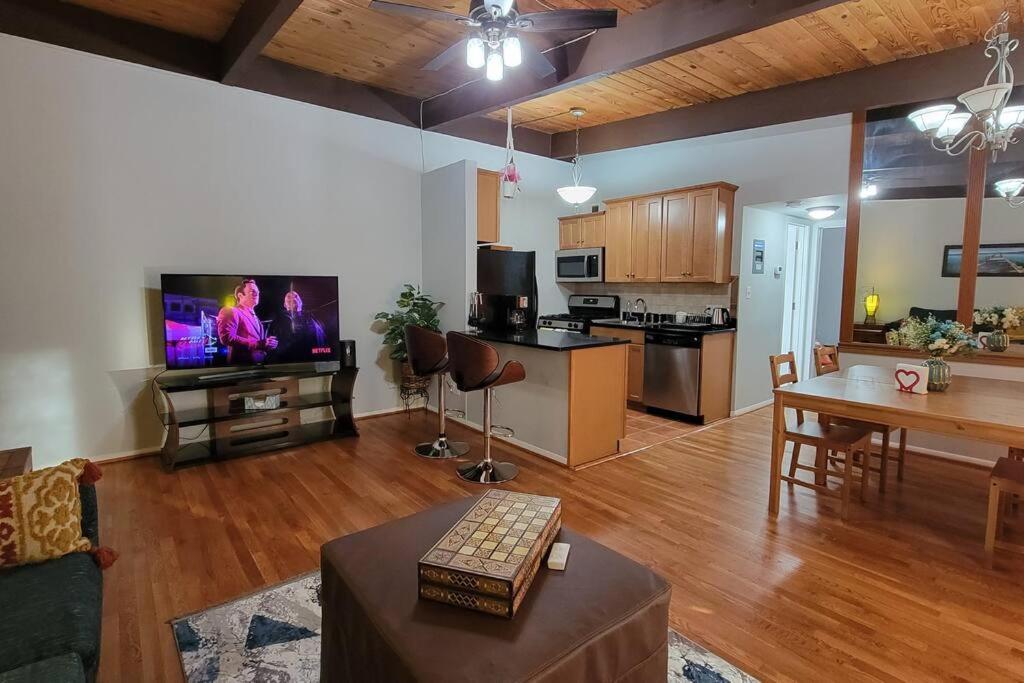 Entire One Bedroom Apartment Annandale Bagian luar foto
